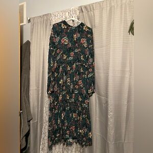 Westbound Dark Green Floral Long Sleeve Dress